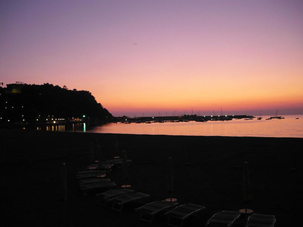 Suite Hotel Nettuno Sestri Levante Exterior photo